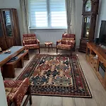公寓 75 M2 - Private House