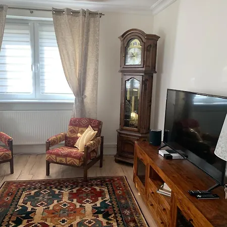 75 M2 - Private House