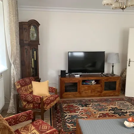 75 M2 - Private House *