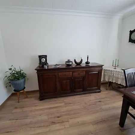 Apartman 75 M2 - Private House