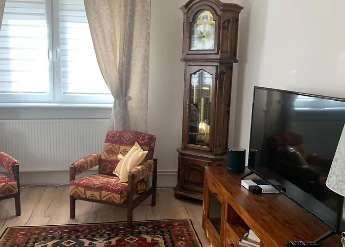 75 M2 - Private House